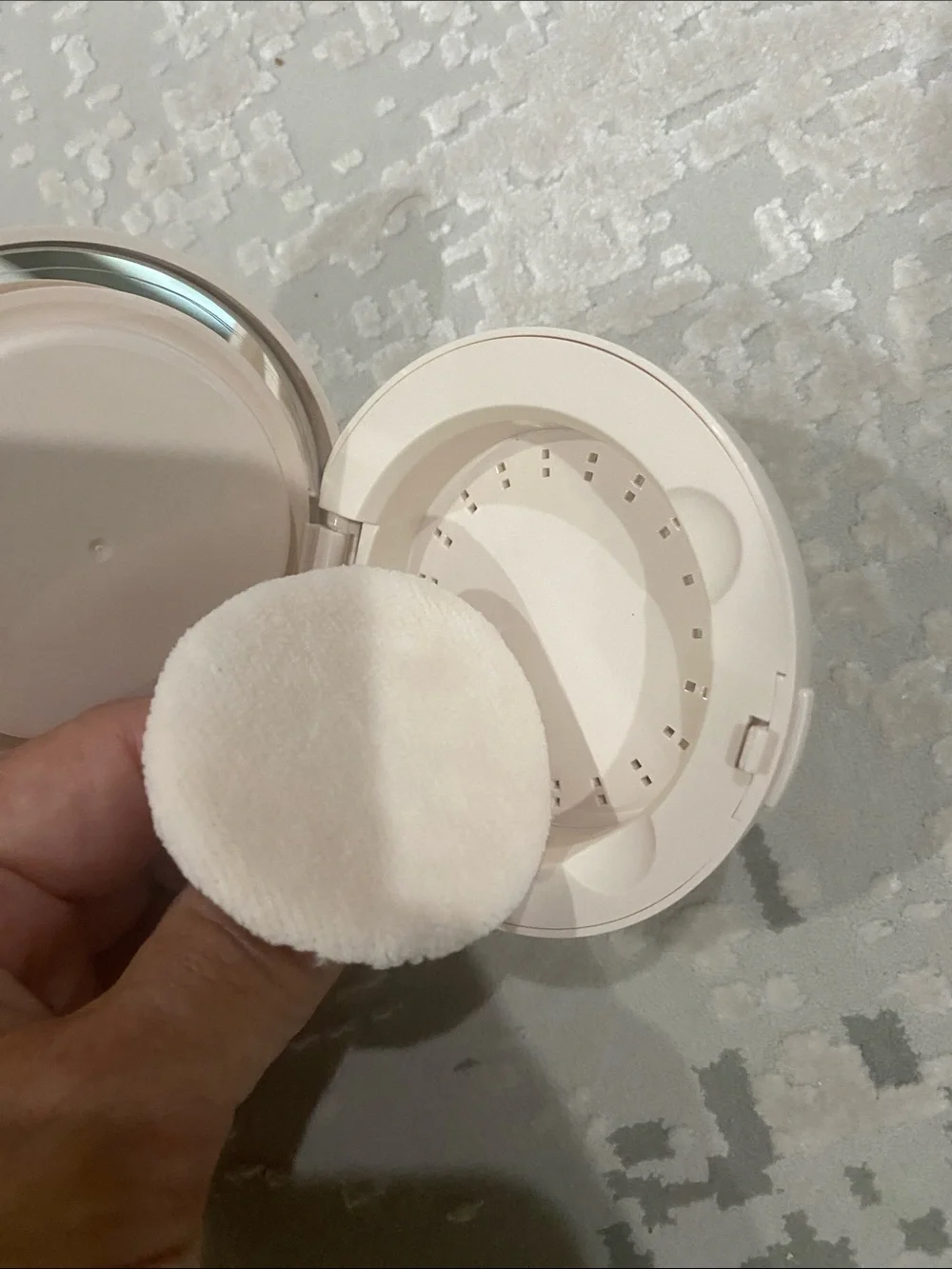 laura mercier Translucent Honey Pressed Setting Powder